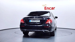 MERCEDES BENZ E-CLASS W213 2019