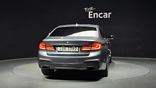 BMW 5-SERIES G30 2018