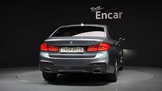 BMW 5-SERIES G30 2018