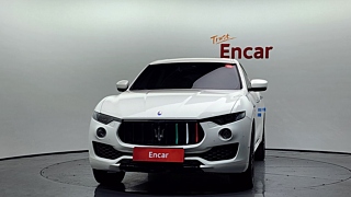 MASERATI LEVANTE 2017