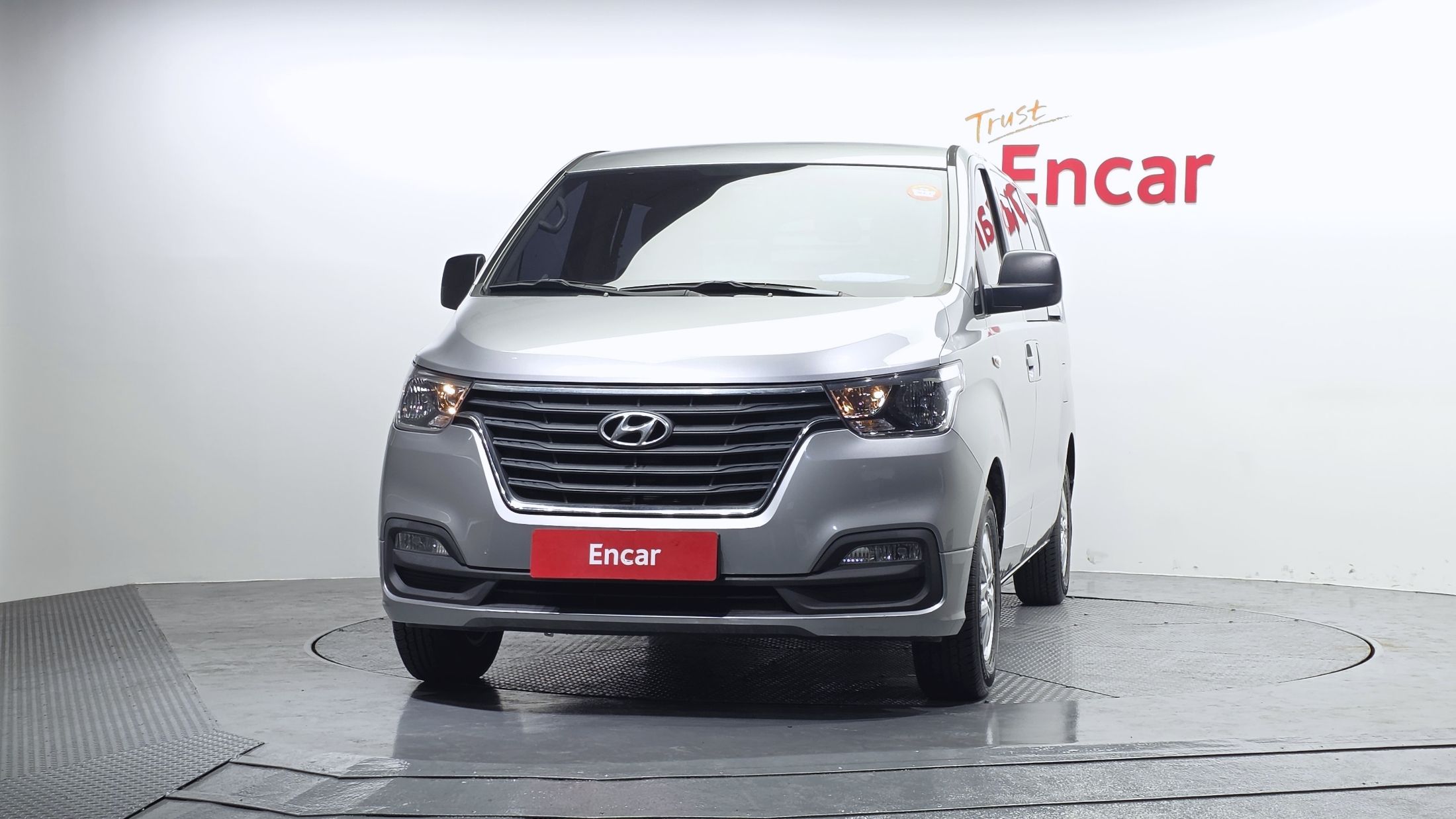 HYUNDAI STAREX GRAND 2019