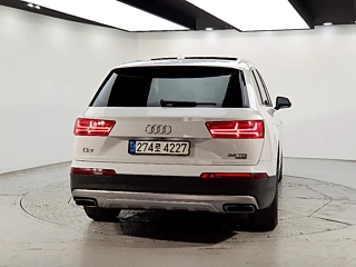 AUDI Q7 4M 2016