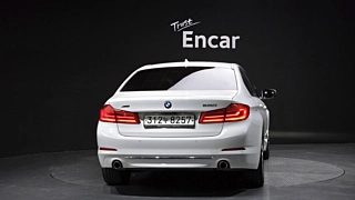 BMW 5-SERIES G30 2019