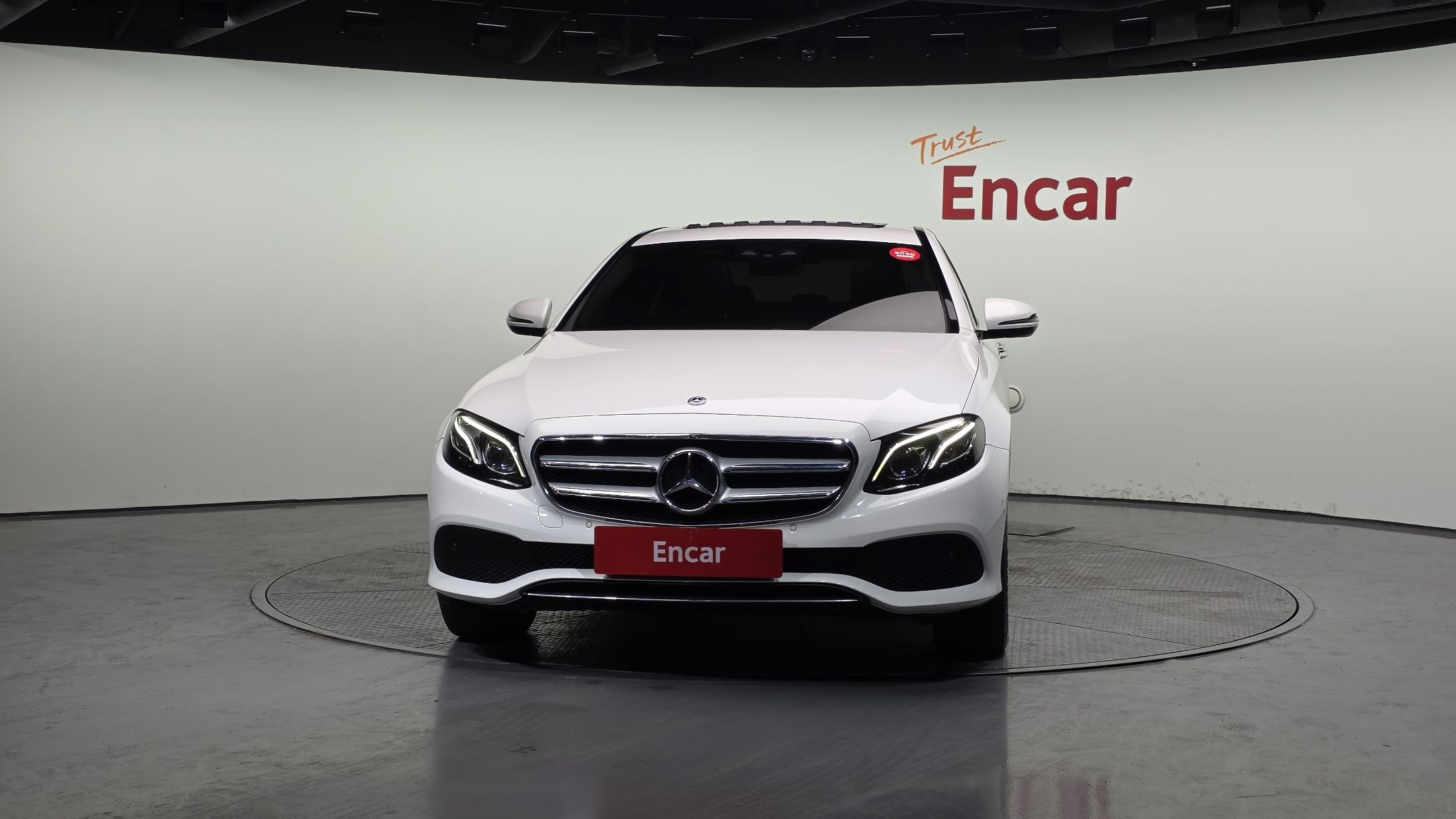 MERCEDES BENZ E-CLASS W213 2017