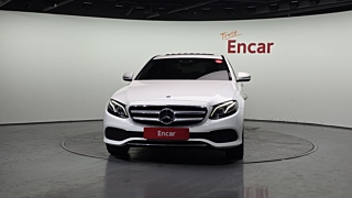 MERCEDES BENZ E-CLASS W213 2017