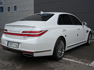GENESIS G90 2020