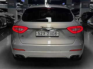 MASERATI LEVANTE 2017