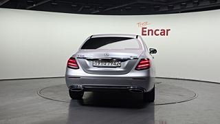 MERCEDES BENZ E-CLASS W213 2018