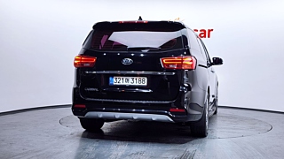 KIA CARNIVAL 2018