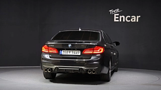 BMW 5-SERIES G30 2017