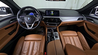 BMW 5-SERIES G30 2017