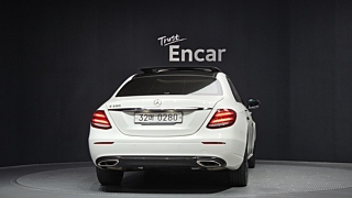 MERCEDES BENZ E-CLASS W213 2016