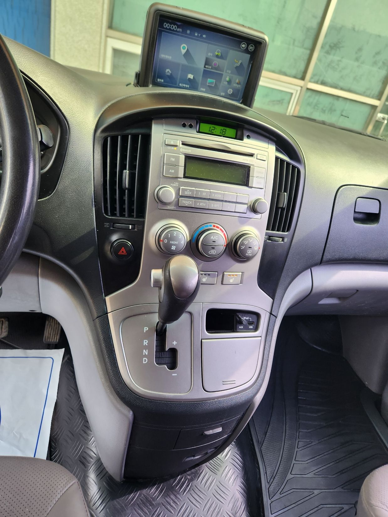 HYUNDAI STAREX GRAND 2014