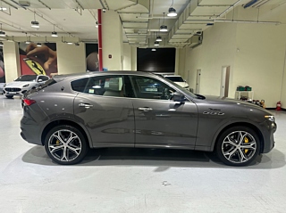 Заказать MASERATI LEVANTE