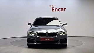 BMW 5-SERIES G30 2019