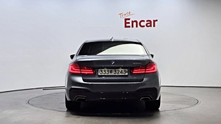 BMW 5-SERIES G30 2019