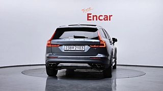 VOLVO V60 CROSS COUNTRY 2020