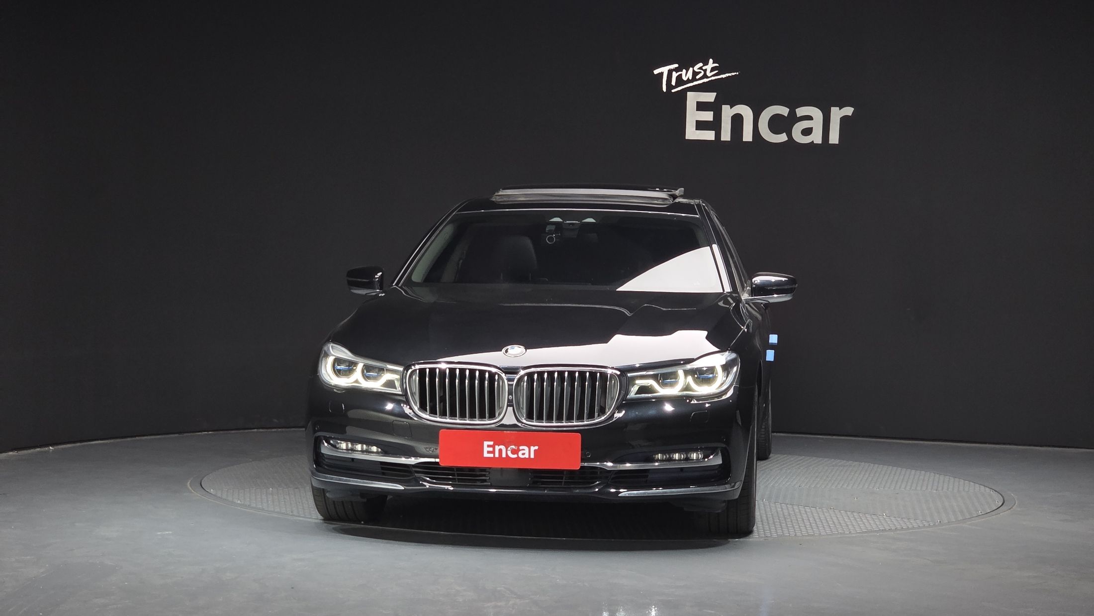 BMW 7-SERIES G11 2016