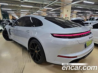 Заказать PORSCHE PANAMERA 976