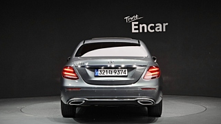 MERCEDES BENZ E-CLASS W213 2017