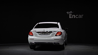 MERCEDES BENZ E-CLASS W213 2018