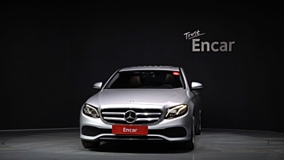 MERCEDES BENZ E-CLASS W213 2017