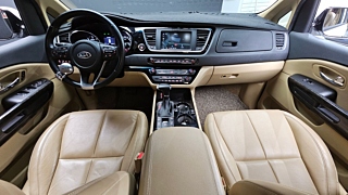 KIA CARNIVAL 2019