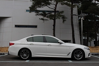 BMW 5-SERIES G30 2018