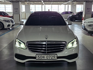 MERCEDES BENZ E-CLASS W213 2016