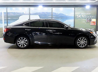 LEXUS ES300H 2016