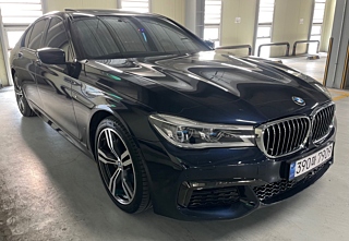 BMW 7-SERIES G11 2017
