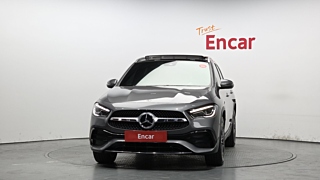 MERCEDES BENZ GLA-CLASS H247 2020