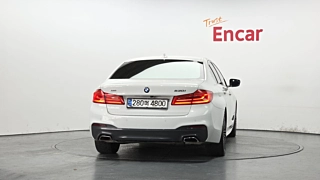 BMW 5-SERIES G30 2019