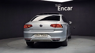 VOLKSWAGEN PASSAT GT B8 2018