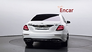 MERCEDES BENZ E-CLASS W213 2018