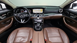 MERCEDES BENZ E-CLASS W213 2017