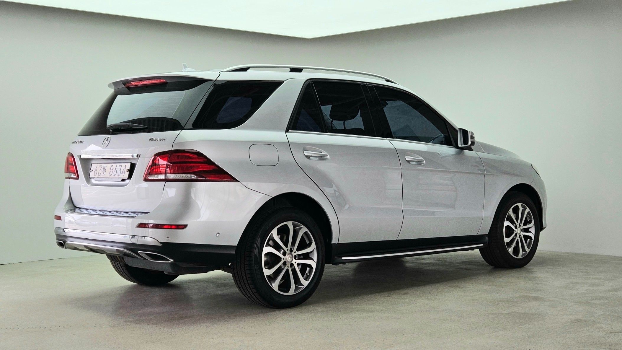 MERCEDES BENZ GLE-CLASS W166 2016