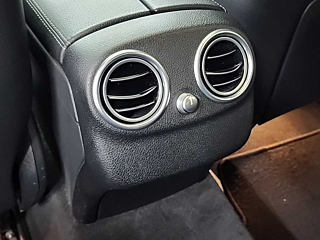 MERCEDES BENZ C-CLASS W205 2016