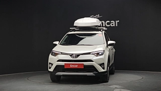 TOYOTA RAV4 2018