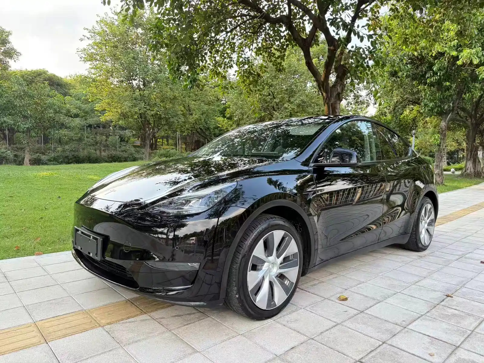 TESLA MODEL Y 2021