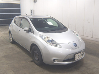 NISSAN LEAF