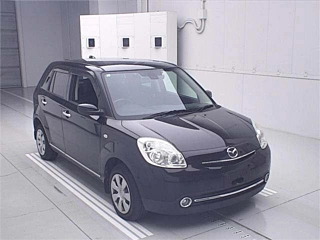MAZDA VERISA