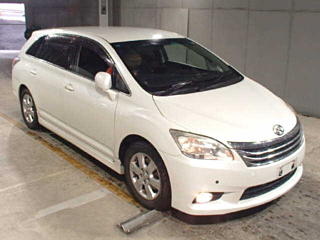 TOYOTA MARK X ZIO