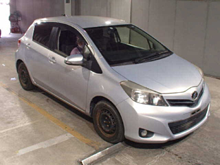 TOYOTA VITZ