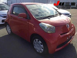 TOYOTA IQ