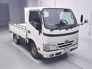 TOYOTA DYNA