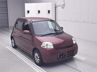 DAIHATSU ESSE