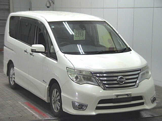 NISSAN SERENA