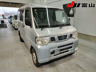 NISSAN CLIPPER VAN