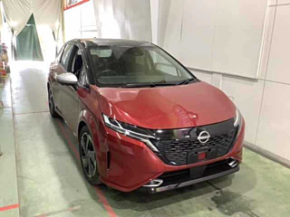 NISSAN AURA